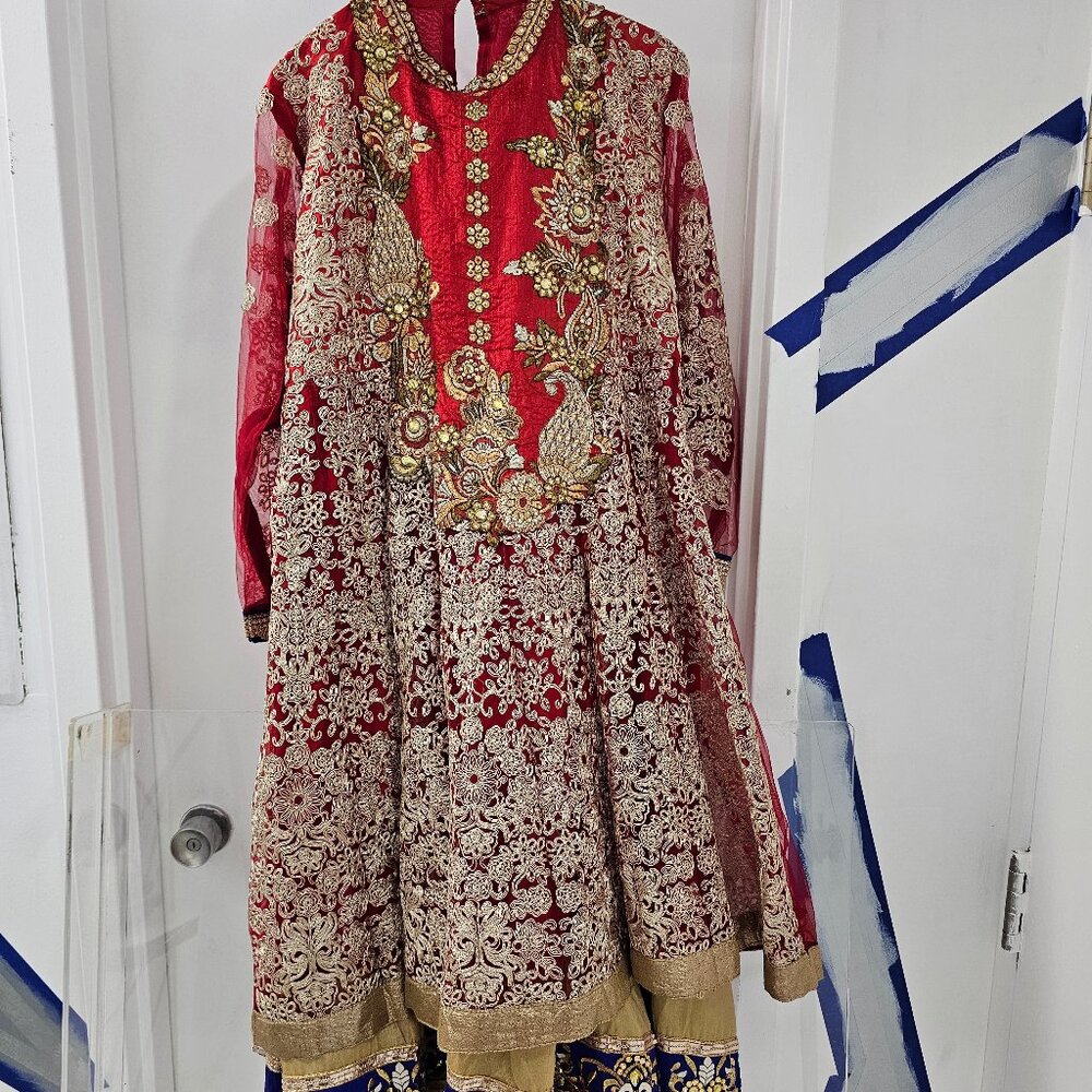 Net applique work suit